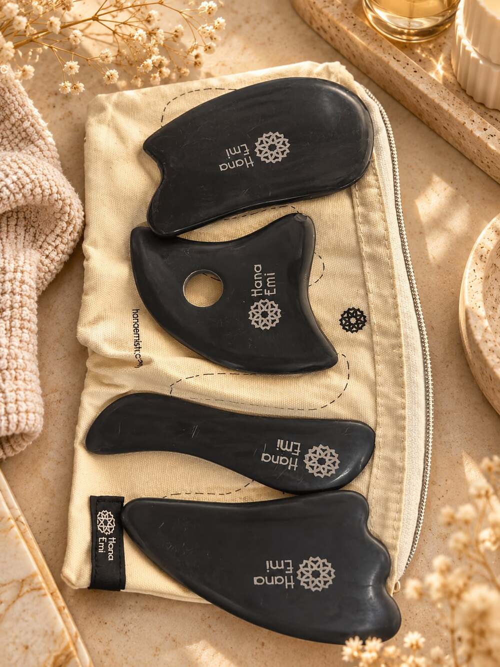 Hana Emi Large Gua Sha Massage Tool Set 4Pcs Black Bianstone